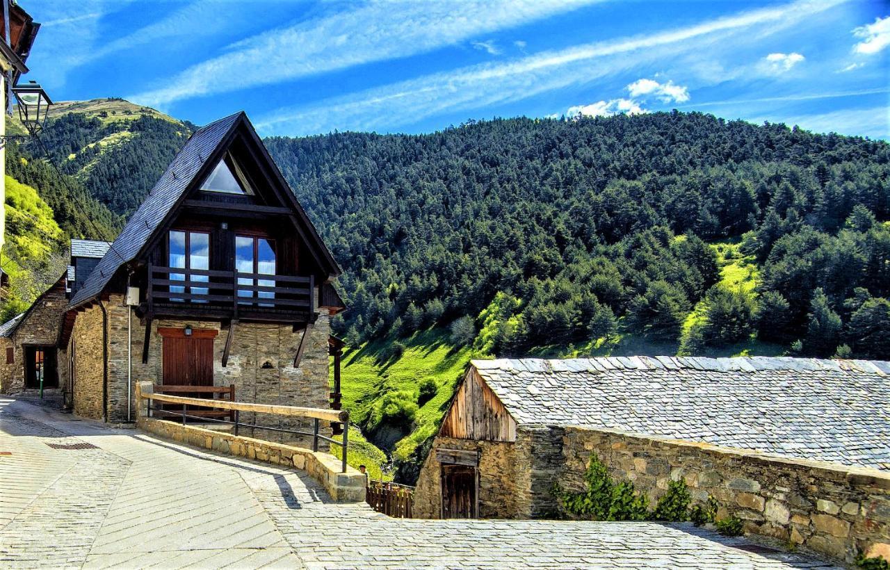 Apartamentos Aran Montcorbau Экстерьер фото
